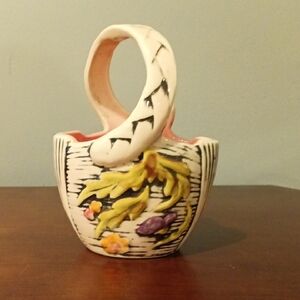 Hull vintage pottery blossom flite line.